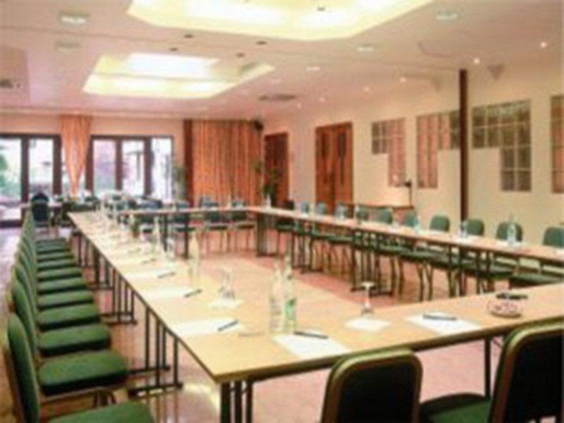 Hotel Best Western County House Saint-Gilles 시설 사진