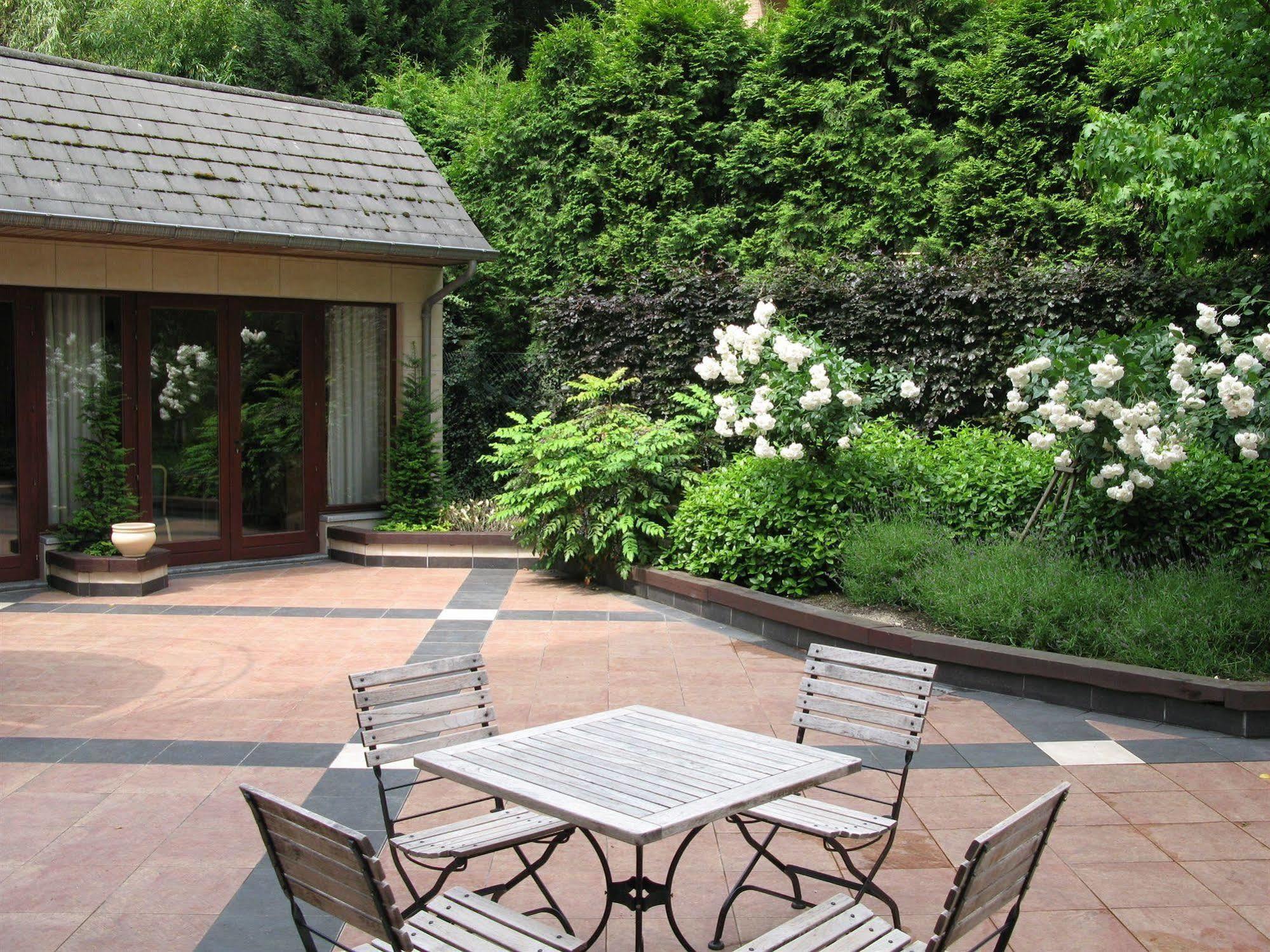 Hotel Best Western County House Saint-Gilles 시설 사진