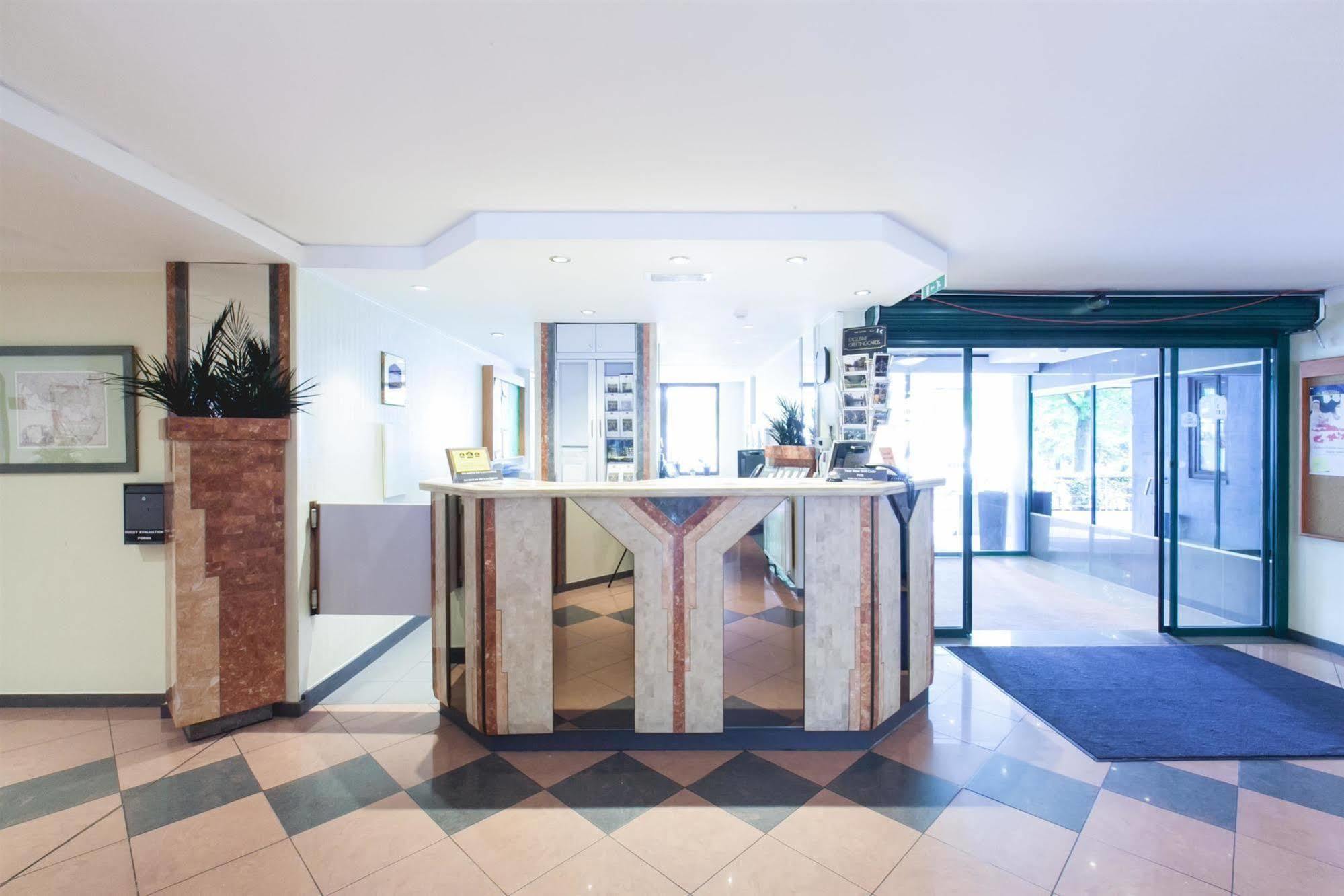 Hotel Best Western County House Saint-Gilles 외부 사진